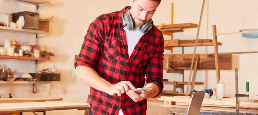 Comment appara&icirc;tre sur Google en tant qu'artisan ? Le guide pour attirer plus de clients !