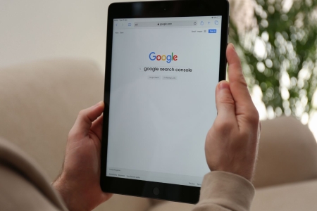 Google Search Console : L'outil gratuit qui vous dit tout sur votre visibilit&eacute; SEO